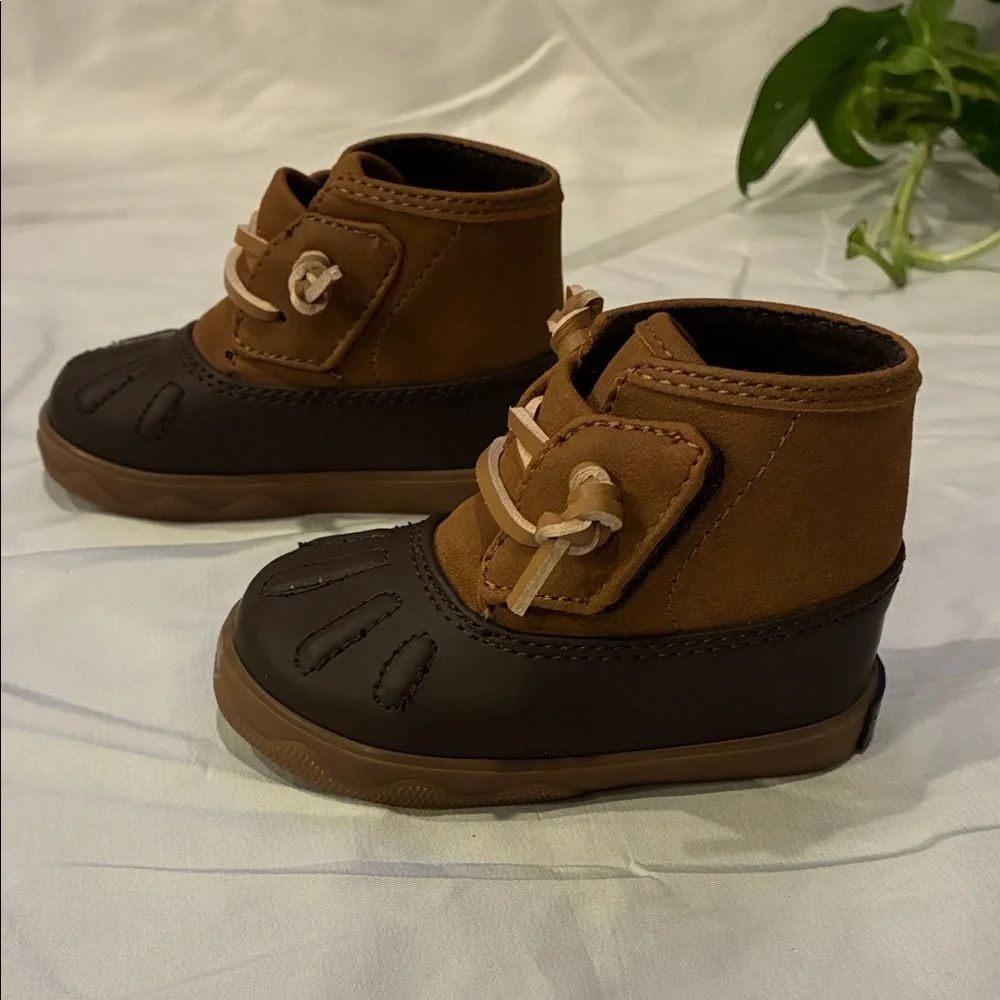 NWT Sperry Baby Size 2 Icestorm Crib Shoes Duck Boot Brown & Tan - Unisex (ABBA)